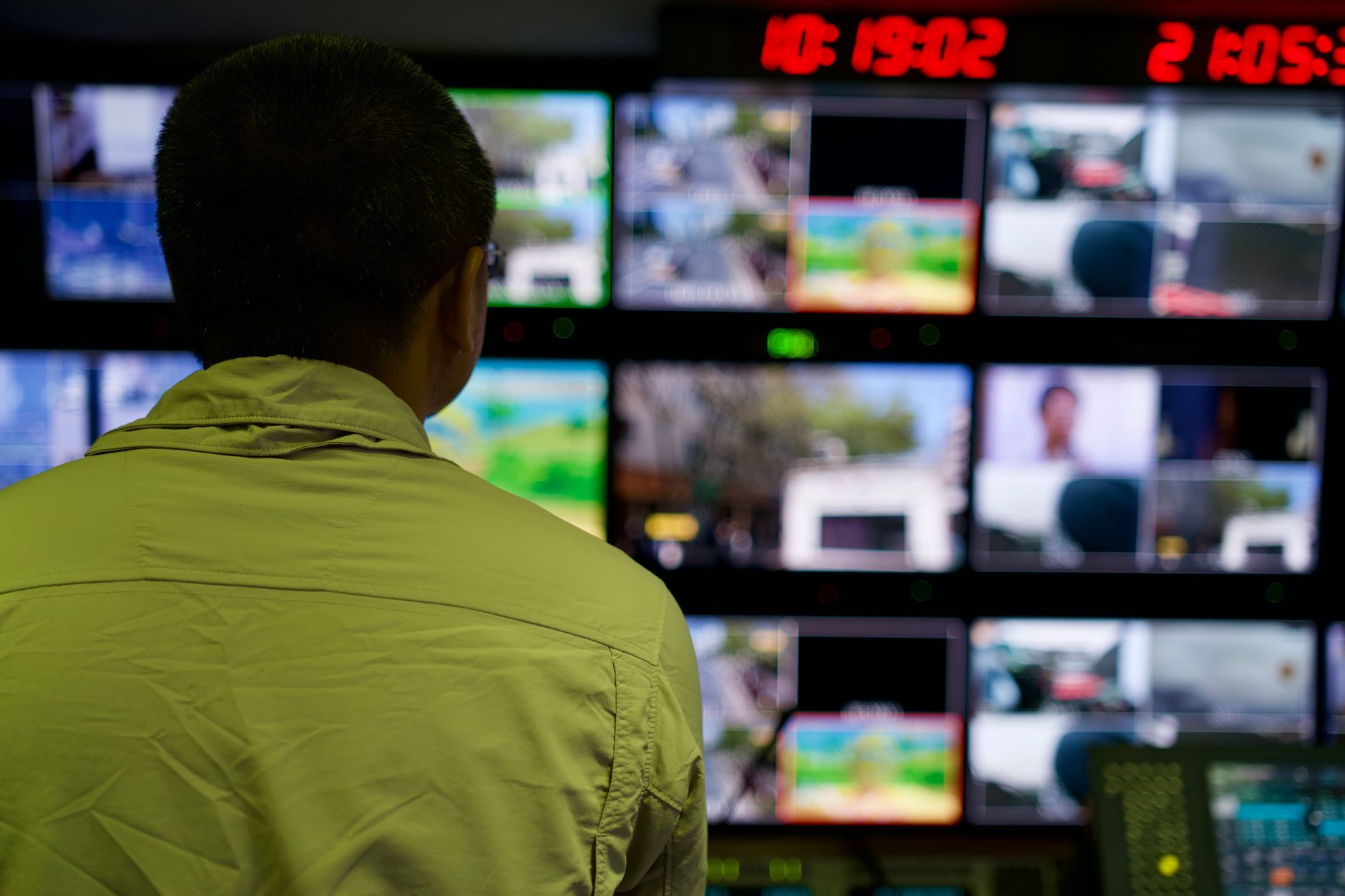 site reliability engineer monitoring data center operations
